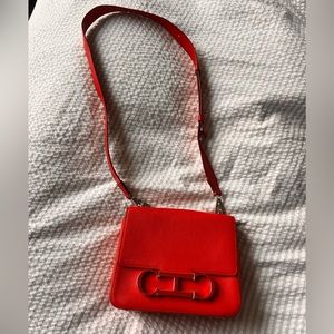 CH Carolina Herrera - initials insignia medium shoulder bag
